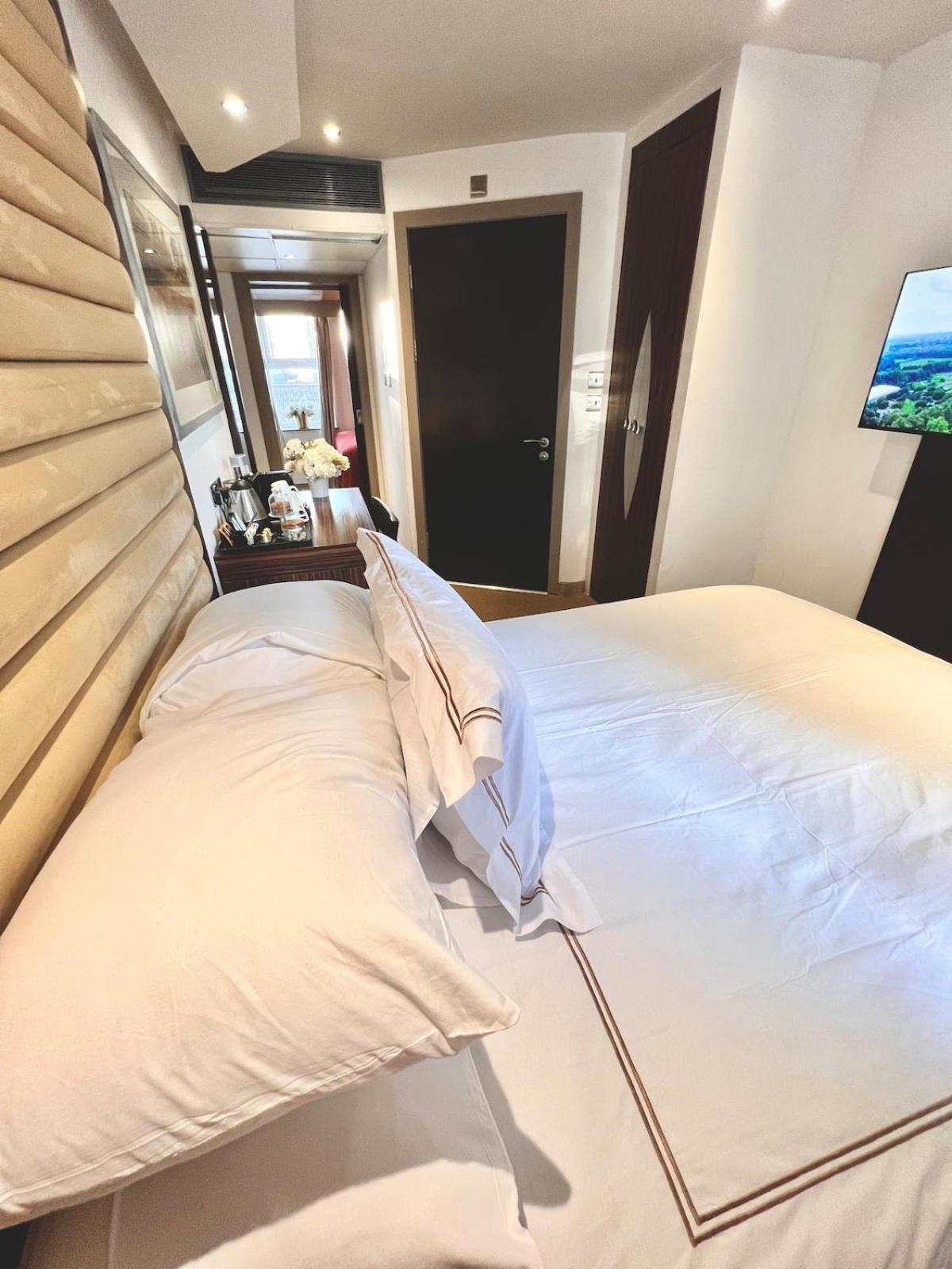 En-suite Twin For 4, 203 Londres